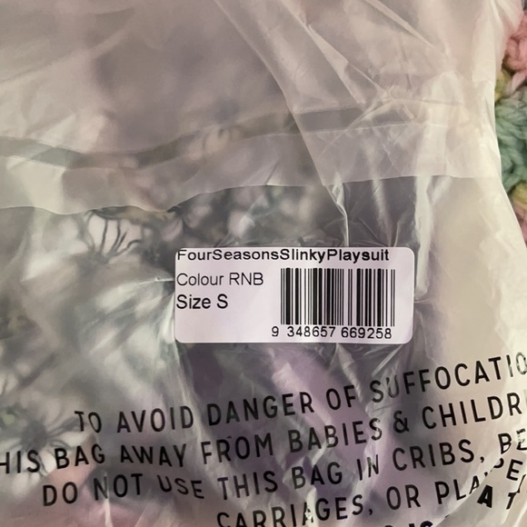 Four Seasons slinky playsuit -limited - Picture 9 of 9